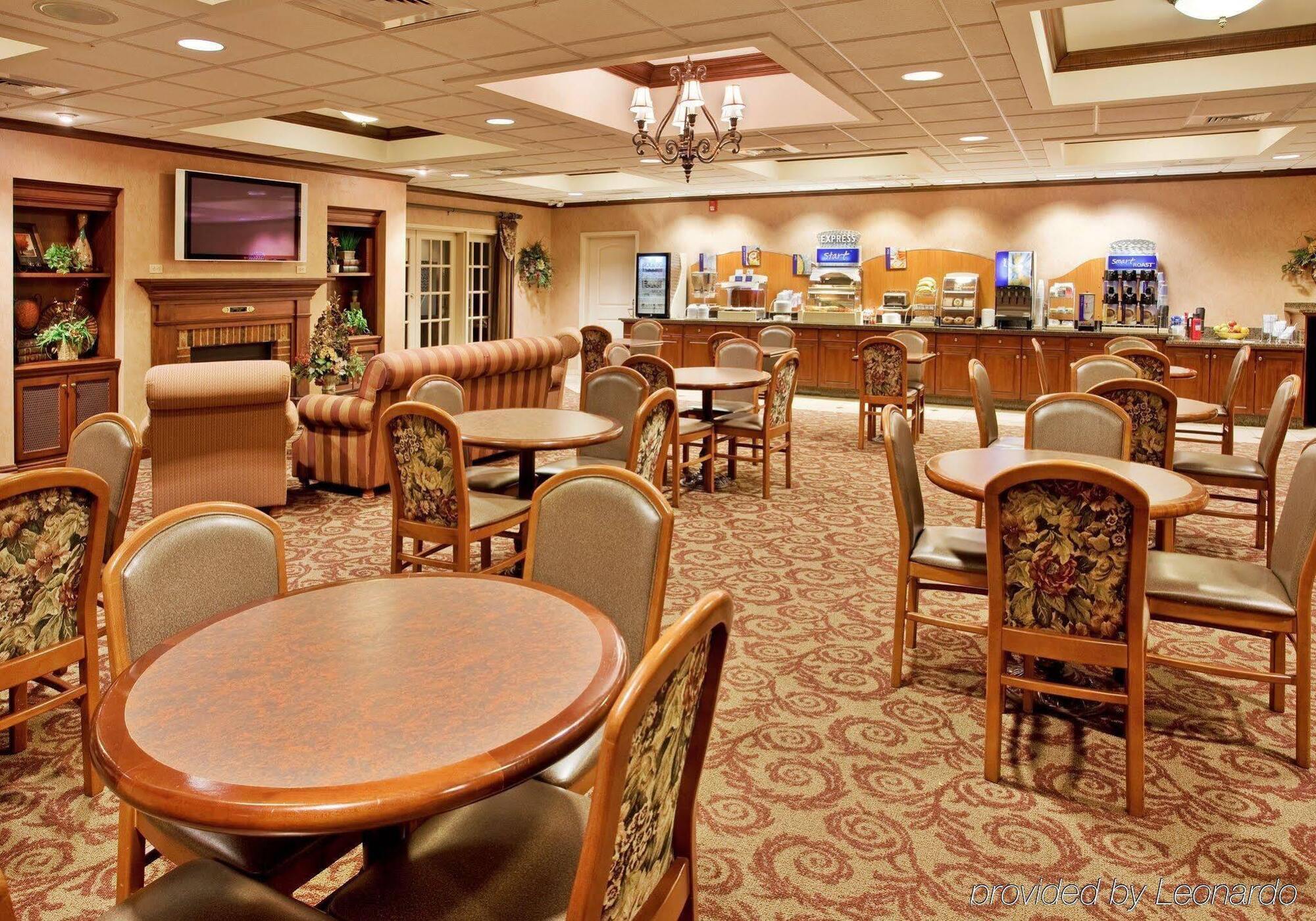 Holiday Inn Express Hotel & Suites Cape Girardeau I-55 By Ihg Ngoại thất bức ảnh